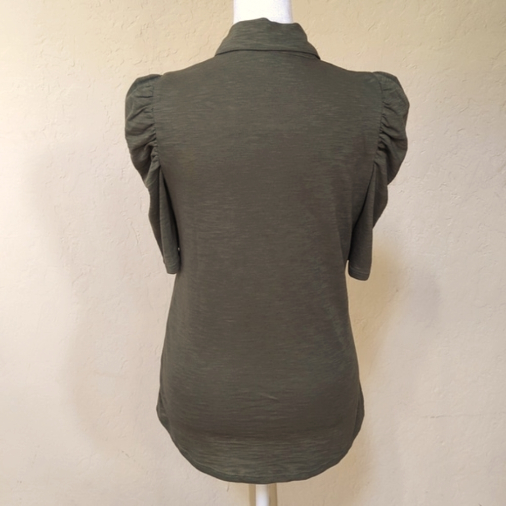 LIKE NEW Chico's Sage Collared Puffed Sleeve Henley Top Size XS - Picture 8 of 10